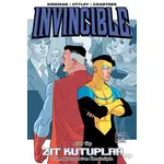 Invincible 3 Zıt Kutuplar - Robert Kirkman - Athica Yayınları